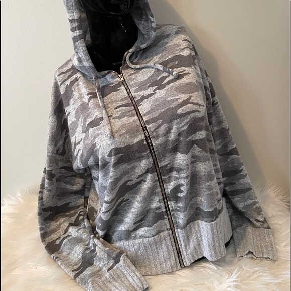 Maurices Tops - Gray Camo Zip Hoodie NWOT